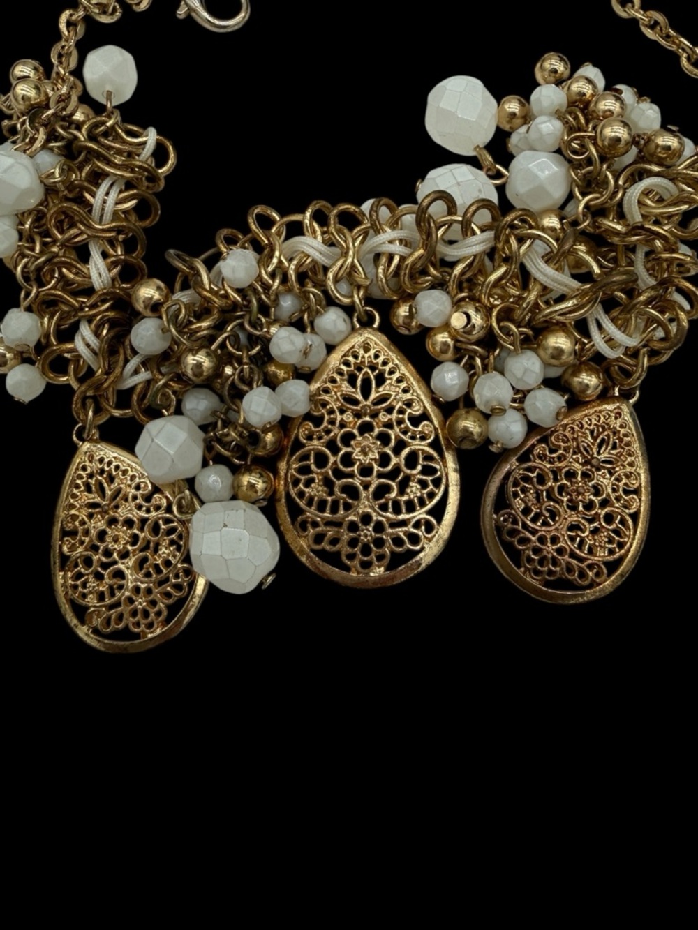Vintage Filigree Gold Statement Necklace and Earrings Coordinated Set - Picture 9 of 10